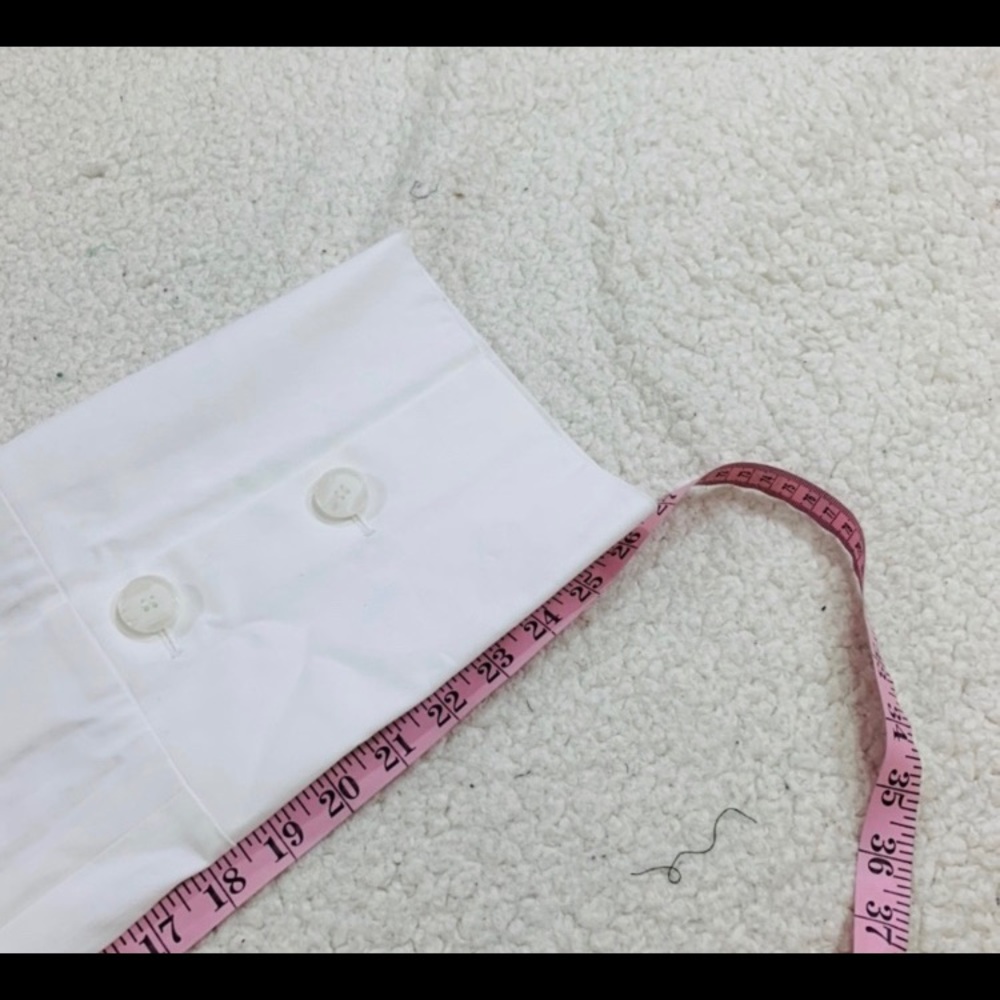 Beautiful new pants - Picture 2 of 5
